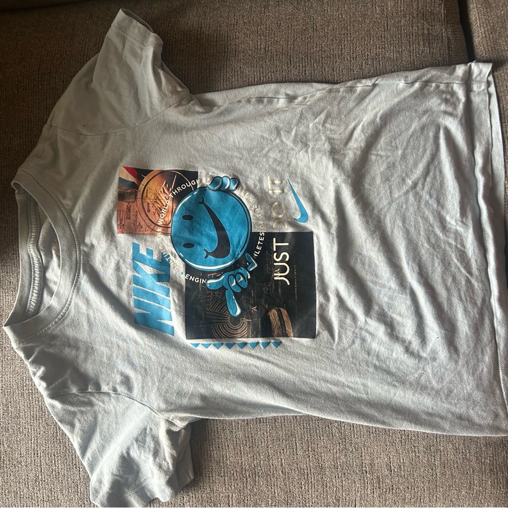 Nike Gray and Blue Short Sleeve Tee